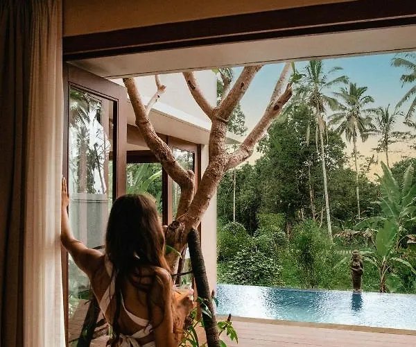 Stanagiri Ubud Villa *